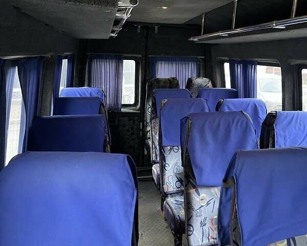 Белый Мерседес Sprinter, объемом двигателя 2.87 л и пробегом 560 тыс. км за 8500 $, фото 3 на Automoto.ua