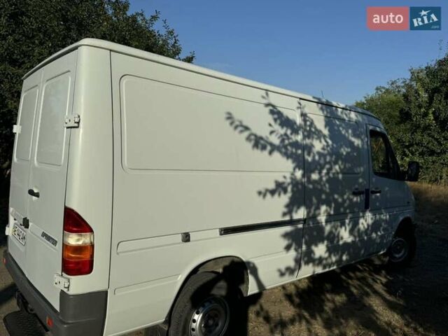 Білий Мерседес Sprinter, об'ємом двигуна 2.9 л та пробігом 360 тис. км за 11000 $, фото 5 на Automoto.ua
