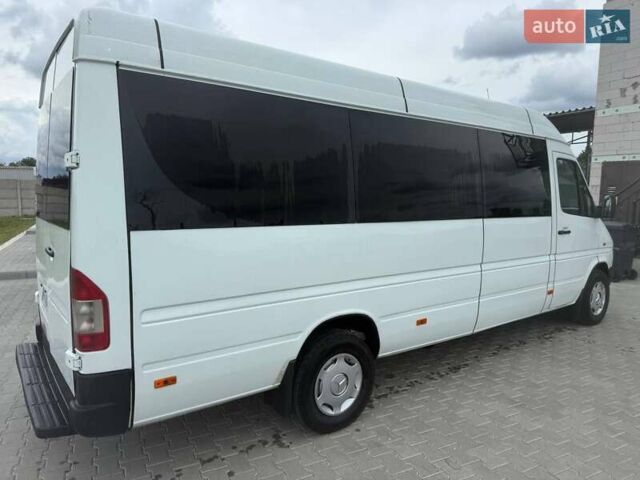 Белый Мерседес Sprinter, объемом двигателя 2.9 л и пробегом 255 тыс. км за 11000 $, фото 10 на Automoto.ua