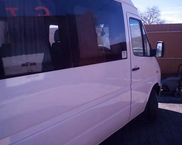 Белый Мерседес Sprinter, объемом двигателя 2.9 л и пробегом 10 тыс. км за 10000 $, фото 3 на Automoto.ua