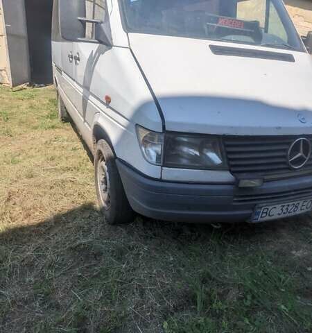 Білий Мерседес Sprinter, об'ємом двигуна 2.9 л та пробігом 999 тис. км за 3350 $, фото 4 на Automoto.ua