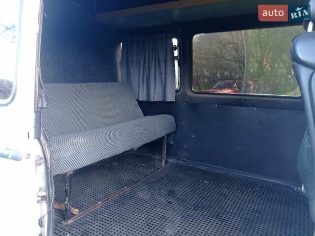 Белый Мерседес Sprinter, объемом двигателя 2.9 л и пробегом 345 тыс. км за 5500 $, фото 5 на Automoto.ua