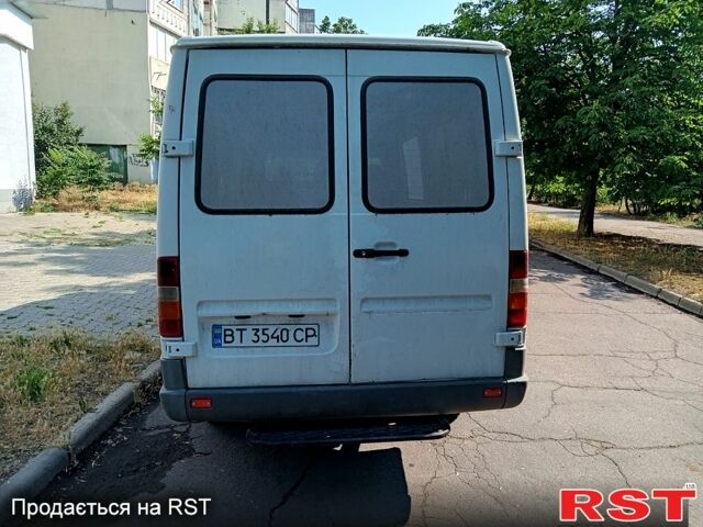 Білий Мерседес Sprinter, об'ємом двигуна 2.9 л та пробігом 400 тис. км за 7500 $, фото 5 на Automoto.ua