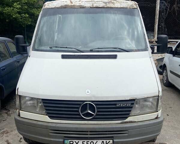 Білий Мерседес Sprinter, об'ємом двигуна 2.9 л та пробігом 100 тис. км за 3999 $, фото 1 на Automoto.ua