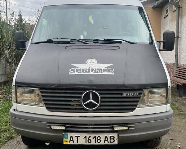 Белый Мерседес Sprinter, объемом двигателя 2.87 л и пробегом 667 тыс. км за 6700 $, фото 17 на Automoto.ua