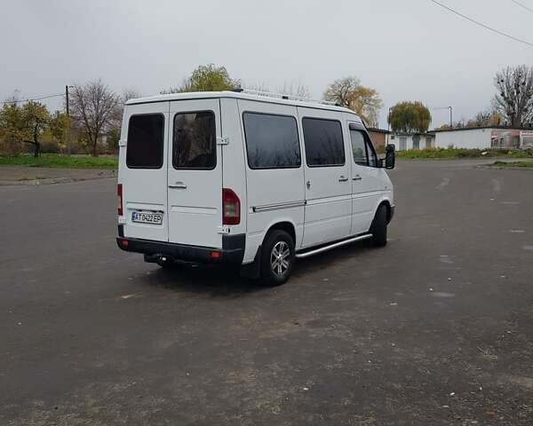 Белый Мерседес Sprinter, объемом двигателя 2.9 л и пробегом 494 тыс. км за 5500 $, фото 3 на Automoto.ua