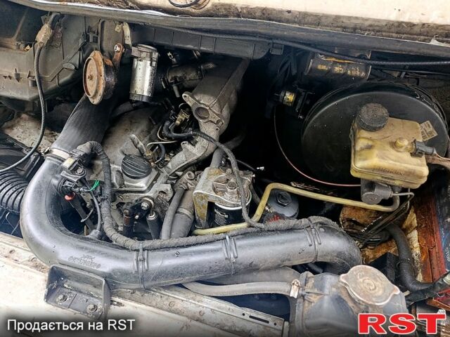 Белый Мерседес Sprinter, объемом двигателя 2.9 л и пробегом 595 тыс. км за 5600 $, фото 10 на Automoto.ua