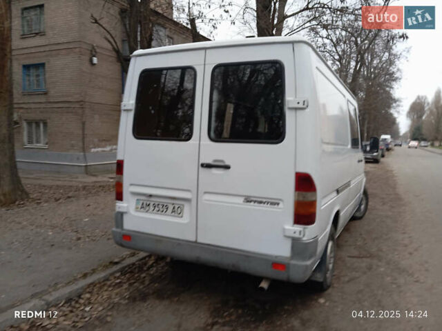 Білий Мерседес Sprinter, об'ємом двигуна 2.9 л та пробігом 457 тис. км за 7300 $, фото 15 на Automoto.ua