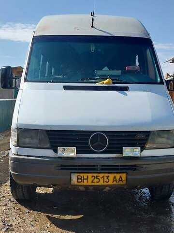 Белый Мерседес Sprinter, объемом двигателя 2.9 л и пробегом 250 тыс. км за 5300 $, фото 5 на Automoto.ua