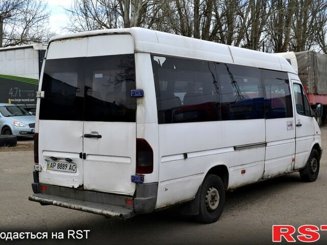 Белый Мерседес Sprinter, объемом двигателя 2.3 л и пробегом 100 тыс. км за 3350 $, фото 5 на Automoto.ua