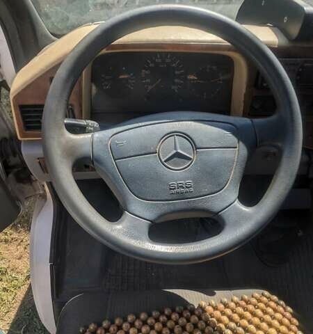 Білий Мерседес Sprinter, об'ємом двигуна 2.9 л та пробігом 999 тис. км за 3350 $, фото 27 на Automoto.ua