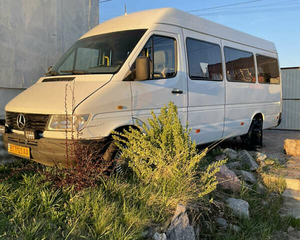 Білий Мерседес Sprinter, об'ємом двигуна 2.9 л та пробігом 290 тис. км за 12900 $, фото 1 на Automoto.ua