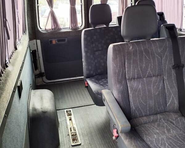 Белый Мерседес Sprinter, объемом двигателя 0 л и пробегом 380 тыс. км за 7500 $, фото 6 на Automoto.ua