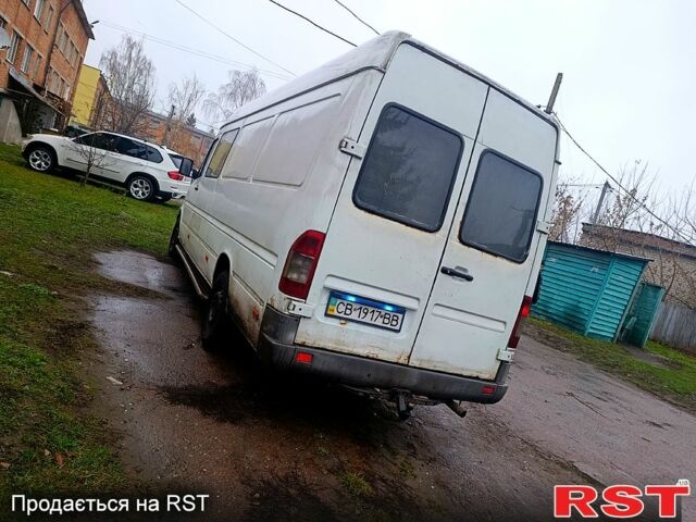 Белый Мерседес Sprinter, объемом двигателя 2.9 л и пробегом 595 тыс. км за 5600 $, фото 4 на Automoto.ua