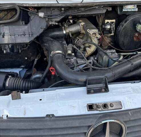 Білий Мерседес Sprinter, об'ємом двигуна 2.9 л та пробігом 500 тис. км за 10800 $, фото 24 на Automoto.ua