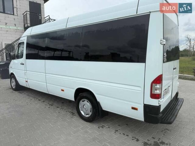 Белый Мерседес Sprinter, объемом двигателя 2.9 л и пробегом 255 тыс. км за 11000 $, фото 7 на Automoto.ua