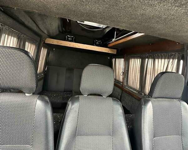 Белый Мерседес Sprinter, объемом двигателя 2.9 л и пробегом 341 тыс. км за 7300 $, фото 4 на Automoto.ua