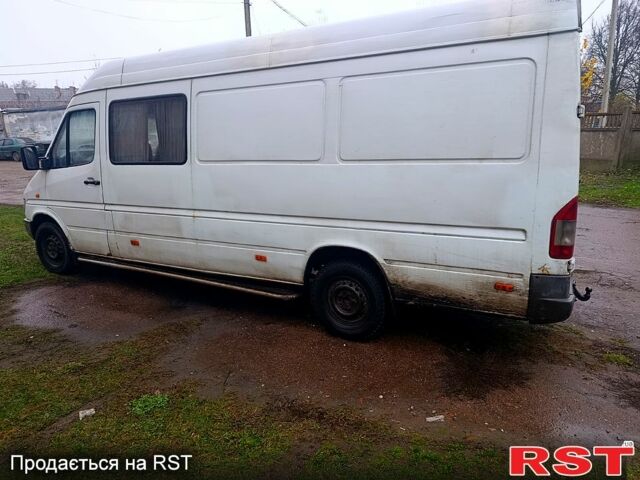 Белый Мерседес Sprinter, объемом двигателя 2.9 л и пробегом 595 тыс. км за 5600 $, фото 5 на Automoto.ua