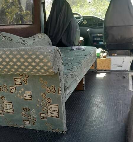 Білий Мерседес Sprinter, об'ємом двигуна 2.9 л та пробігом 300 тис. км за 5000 $, фото 3 на Automoto.ua