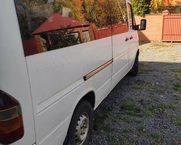 Білий Мерседес Sprinter, об'ємом двигуна 2.3 л та пробігом 591 тис. км за 4200 $, фото 17 на Automoto.ua