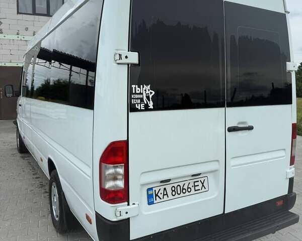 Белый Мерседес Sprinter, объемом двигателя 2.9 л и пробегом 255 тыс. км за 11000 $, фото 5 на Automoto.ua