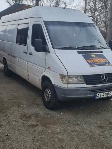 Белый Мерседес Sprinter, объемом двигателя 2.9 л и пробегом 350 тыс. км за 6800 $, фото 1 на Automoto.ua