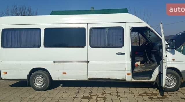 Белый Мерседес Sprinter, объемом двигателя 2.9 л и пробегом 310 тыс. км за 4300 $, фото 7 на Automoto.ua