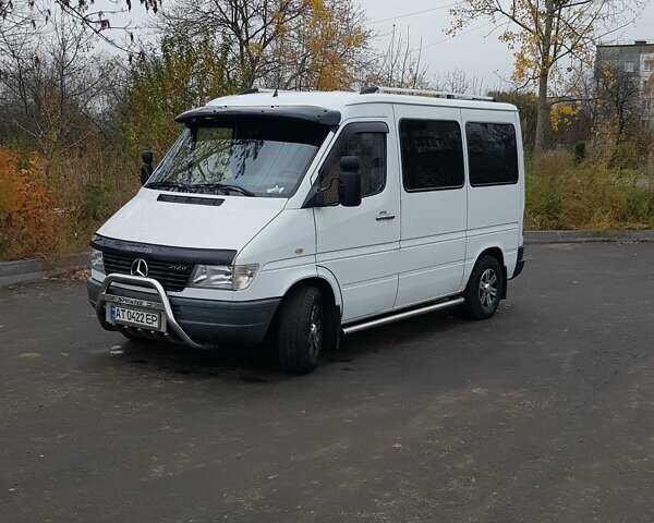 Белый Мерседес Sprinter, объемом двигателя 2.9 л и пробегом 494 тыс. км за 5500 $, фото 1 на Automoto.ua