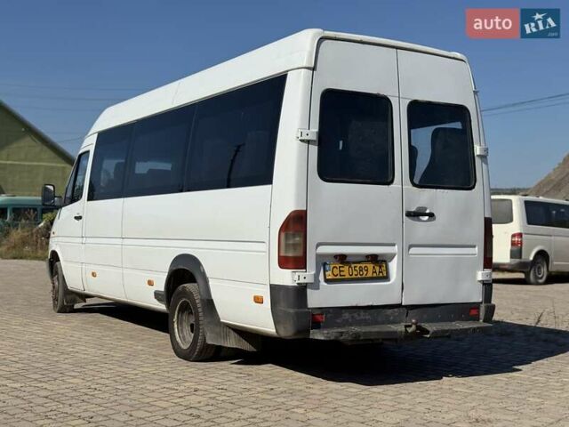 Белый Мерседес Sprinter, объемом двигателя 2.9 л и пробегом 900 тыс. км за 9000 $, фото 3 на Automoto.ua