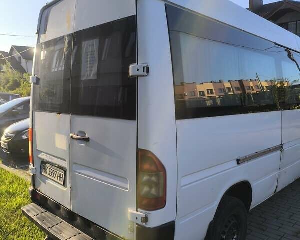 Белый Мерседес Sprinter, объемом двигателя 2.9 л и пробегом 540 тыс. км за 6200 $, фото 4 на Automoto.ua