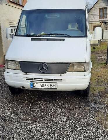 Белый Мерседес Sprinter, объемом двигателя 2.9 л и пробегом 450 тыс. км за 4500 $, фото 14 на Automoto.ua