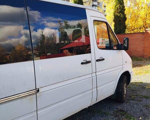 Білий Мерседес Sprinter, об'ємом двигуна 2.3 л та пробігом 591 тис. км за 4200 $, фото 18 на Automoto.ua