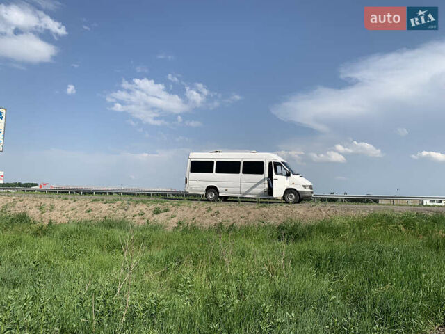 Белый Мерседес Sprinter, объемом двигателя 2.8 л и пробегом 150 тыс. км за 5800 $, фото 10 на Automoto.ua