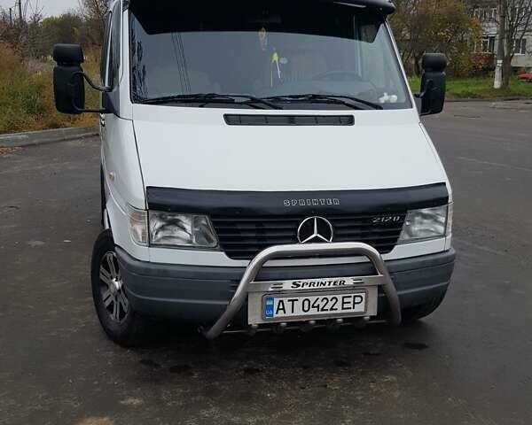 Белый Мерседес Sprinter, объемом двигателя 2.9 л и пробегом 494 тыс. км за 5500 $, фото 5 на Automoto.ua