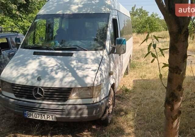 Белый Мерседес Sprinter, объемом двигателя 2.87 л и пробегом 600 тыс. км за 4500 $, фото 1 на Automoto.ua