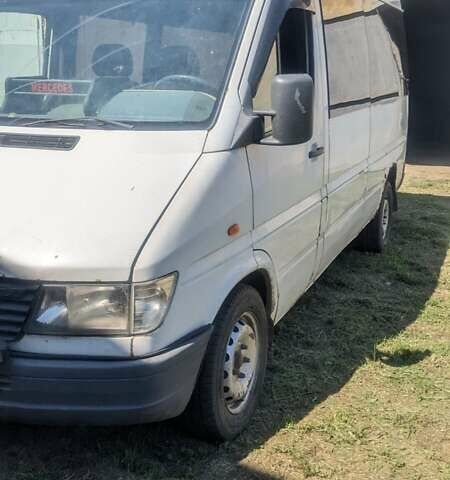 Білий Мерседес Sprinter, об'ємом двигуна 2.9 л та пробігом 999 тис. км за 3350 $, фото 1 на Automoto.ua