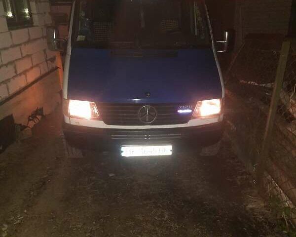 Белый Мерседес Sprinter, объемом двигателя 0 л и пробегом 284 тыс. км за 8500 $, фото 12 на Automoto.ua