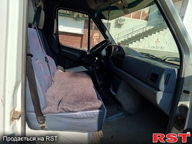 Білий Мерседес Sprinter, об'ємом двигуна 2.9 л та пробігом 400 тис. км за 7500 $, фото 7 на Automoto.ua