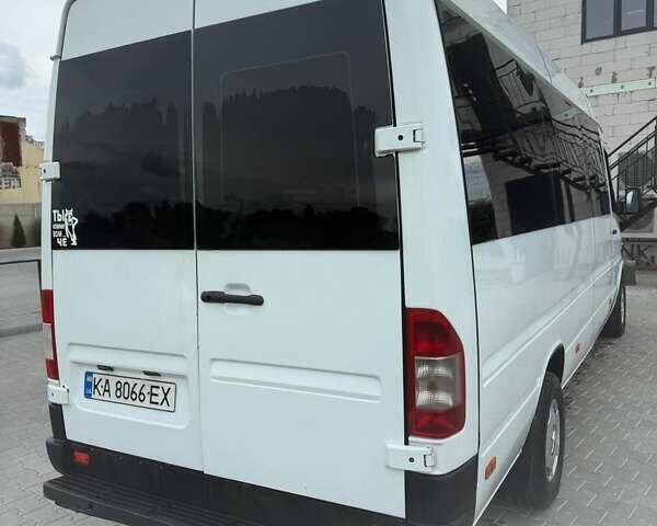 Белый Мерседес Sprinter, объемом двигателя 2.9 л и пробегом 255 тыс. км за 11000 $, фото 6 на Automoto.ua