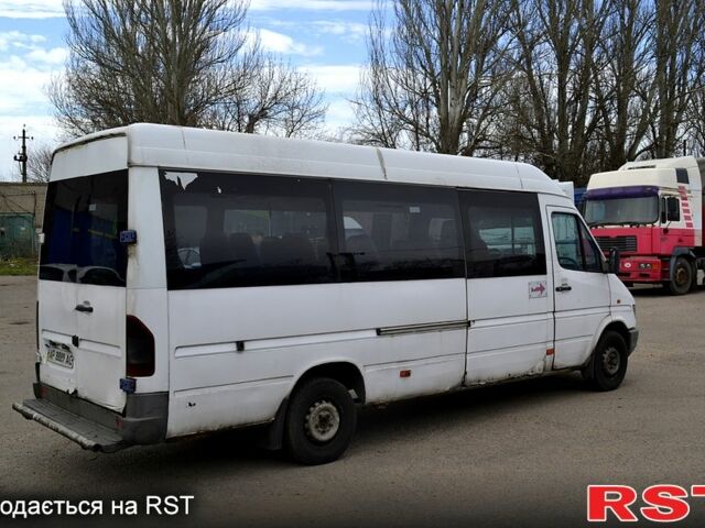 Белый Мерседес Sprinter, объемом двигателя 2.3 л и пробегом 100 тыс. км за 3350 $, фото 4 на Automoto.ua