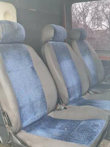 Белый Мерседес Sprinter, объемом двигателя 2.9 л и пробегом 350 тыс. км за 6800 $, фото 4 на Automoto.ua