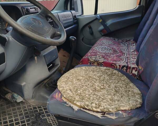 Білий Мерседес Sprinter, об'ємом двигуна 2.3 л та пробігом 591 тис. км за 4200 $, фото 35 на Automoto.ua