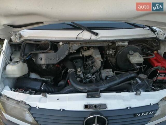 Білий Мерседес Sprinter, об'ємом двигуна 2.87 л та пробігом 800 тис. км за 13500 $, фото 8 на Automoto.ua