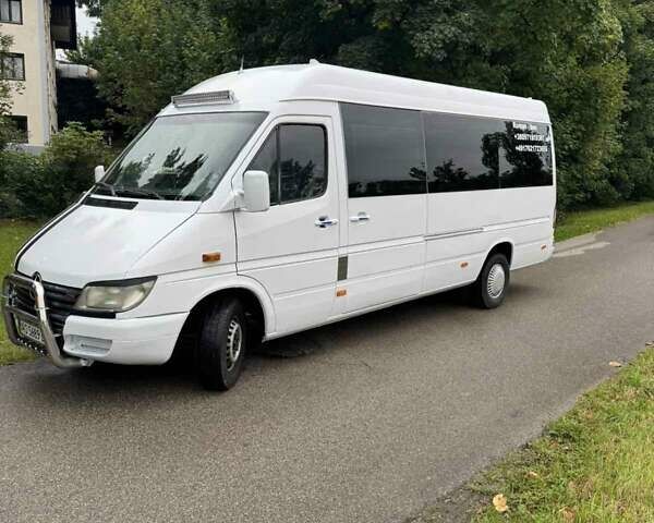 Белый Мерседес Sprinter, объемом двигателя 2.15 л и пробегом 600 тыс. км за 8000 $, фото 6 на Automoto.ua