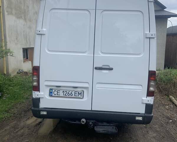 Белый Мерседес Sprinter, объемом двигателя 2.2 л и пробегом 780 тыс. км за 8300 $, фото 9 на Automoto.ua
