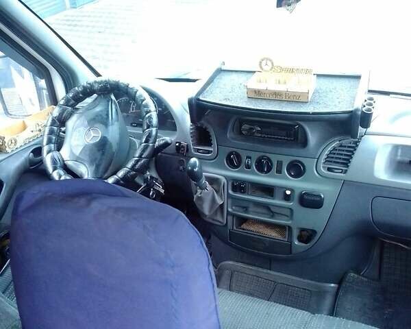 Белый Мерседес Sprinter, объемом двигателя 2.15 л и пробегом 500 тыс. км за 10500 $, фото 10 на Automoto.ua