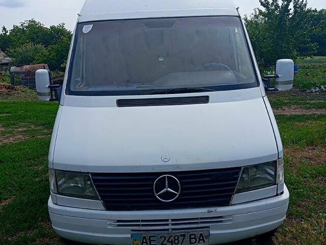 Белый Мерседес Sprinter, объемом двигателя 2.9 л и пробегом 0 тыс. км за 5000 $, фото 3 на Automoto.ua