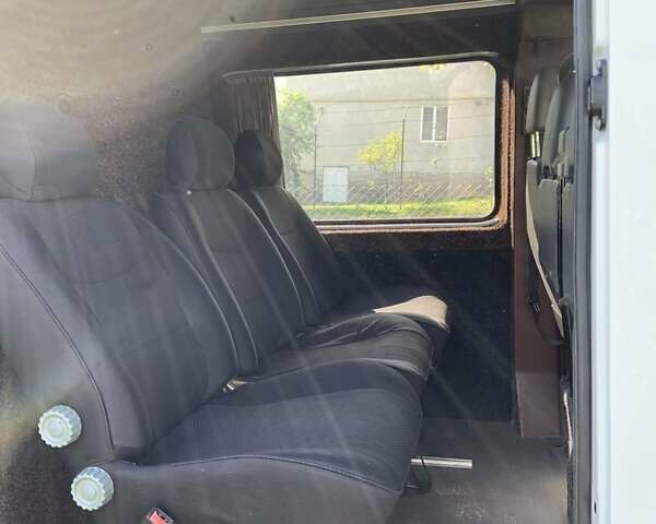 Белый Мерседес Sprinter, объемом двигателя 2.2 л и пробегом 780 тыс. км за 8300 $, фото 15 на Automoto.ua