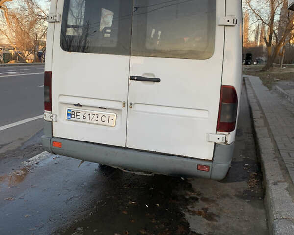 Белый Мерседес Sprinter, объемом двигателя 2.87 л и пробегом 458 тыс. км за 5900 $, фото 6 на Automoto.ua