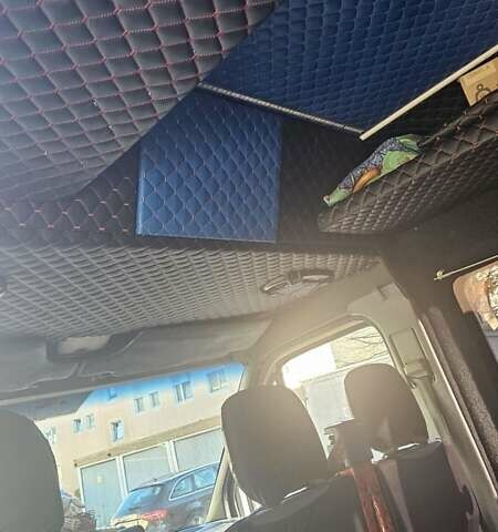 Белый Мерседес Sprinter, объемом двигателя 2.15 л и пробегом 600 тыс. км за 8000 $, фото 4 на Automoto.ua